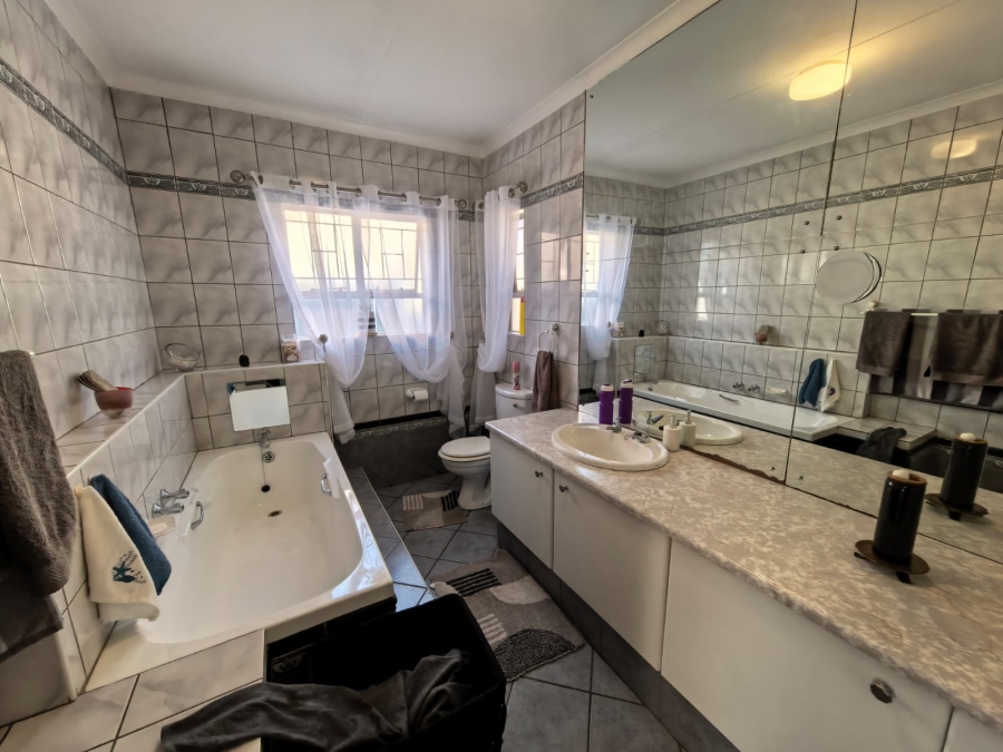 3 Bedroom Property for Sale in Parys Free State